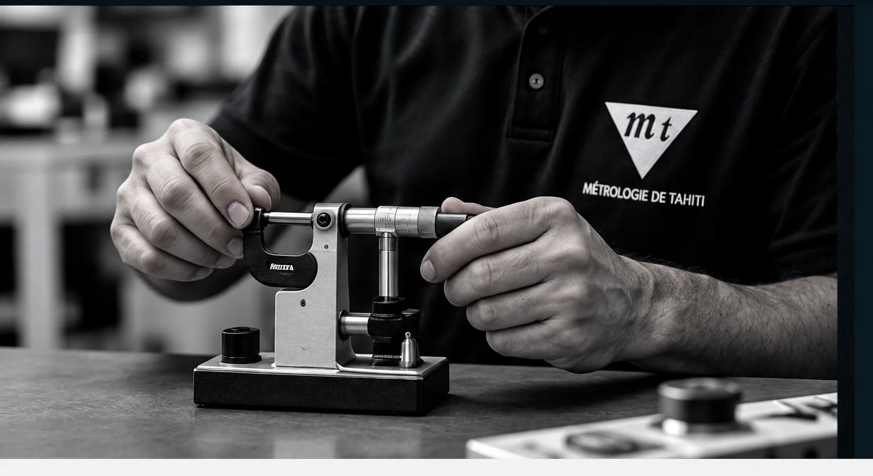 Inspecting a micrometer in the workshop — Métrologie de Tahiti